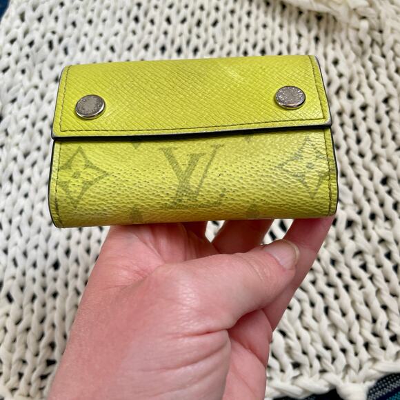 Louis Vuitton Discovery Compact Wallet Monogram Virgil Taigalama Tri-fold Yellow - Picture 12 of 16